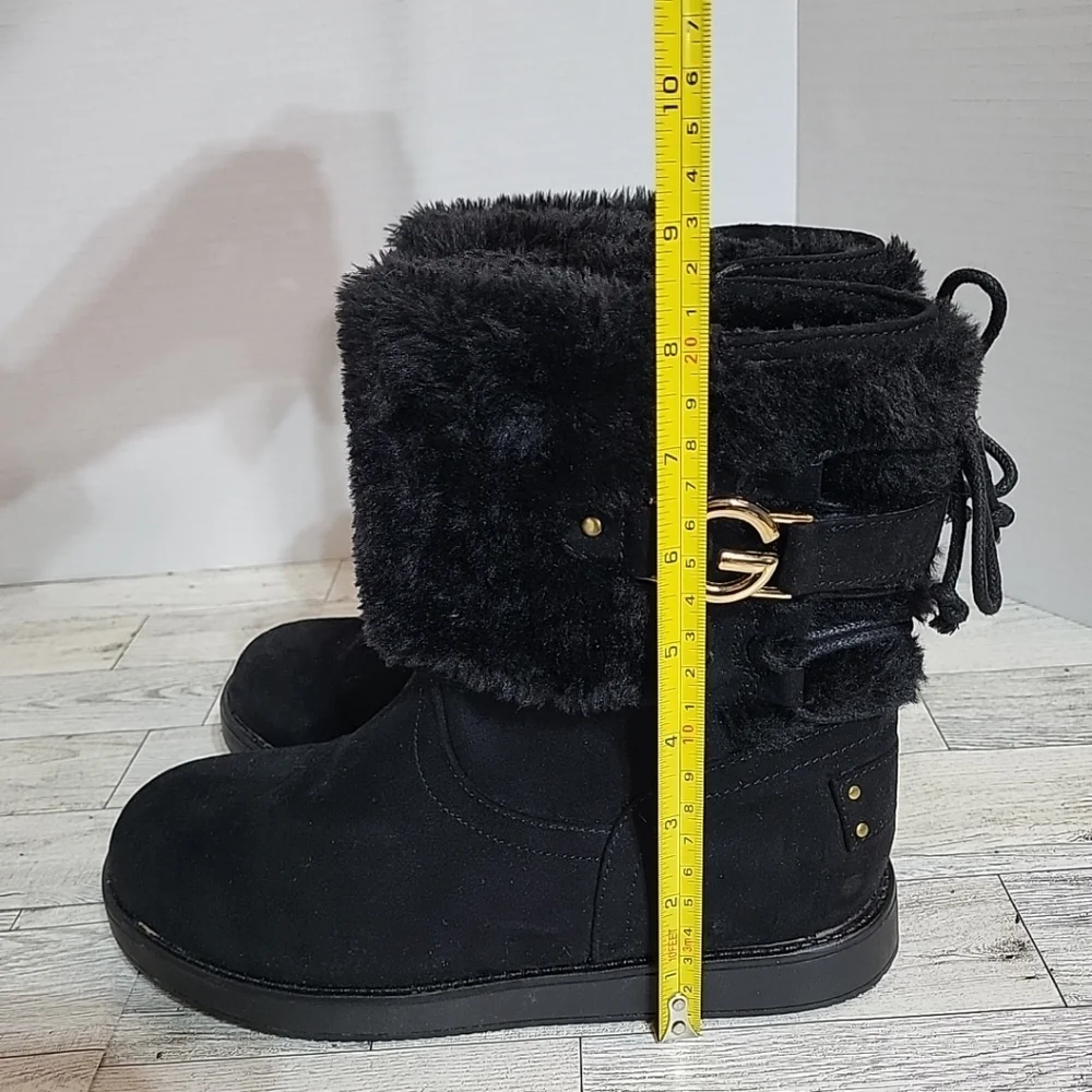GBG Los Angeles Size 7M Black Faux Fur Lined Winter Ankle Boots Tie Accent‎